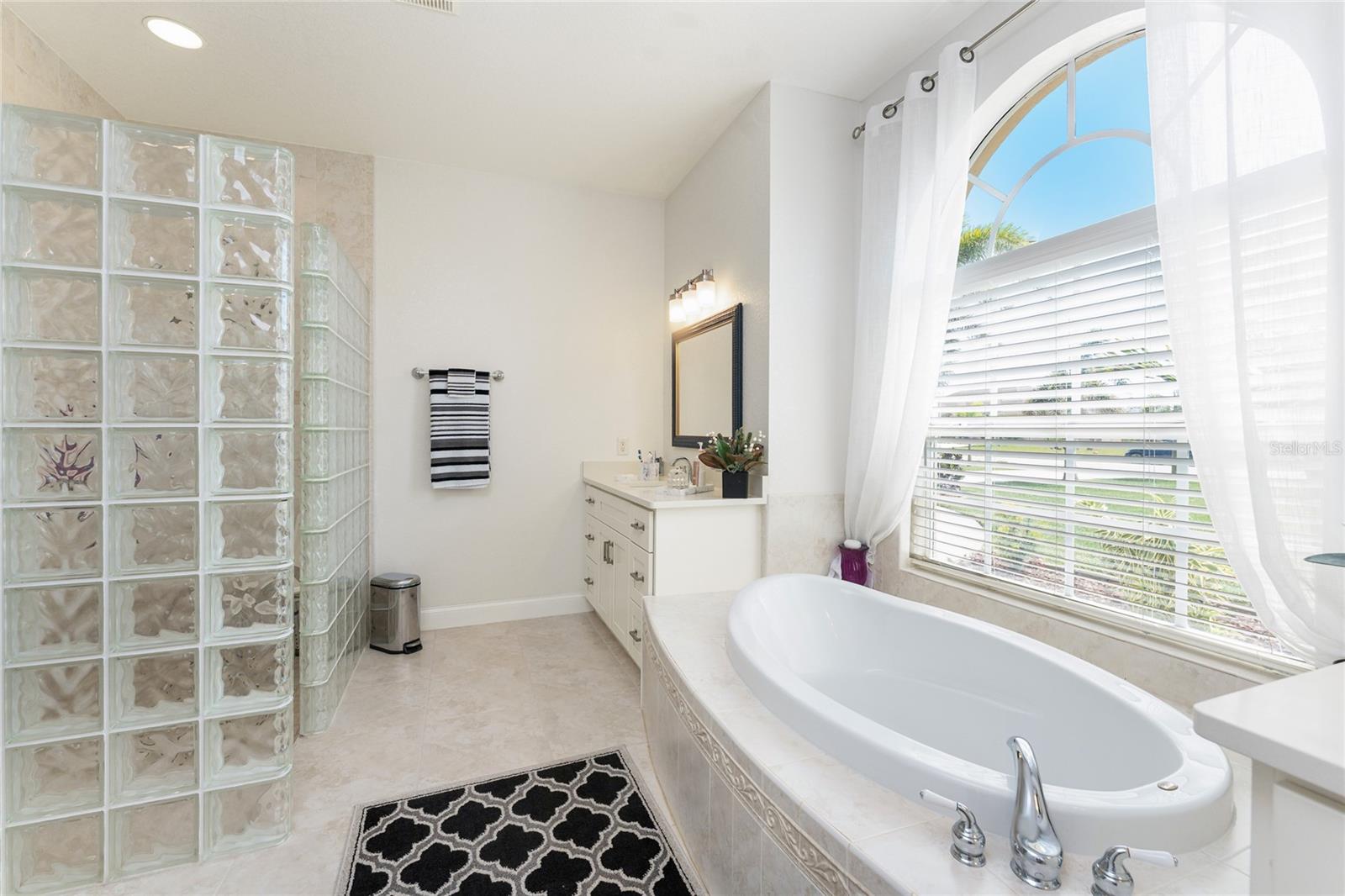 619 BOUNDARY BLVD, ROTONDA WEST, FL, 33947