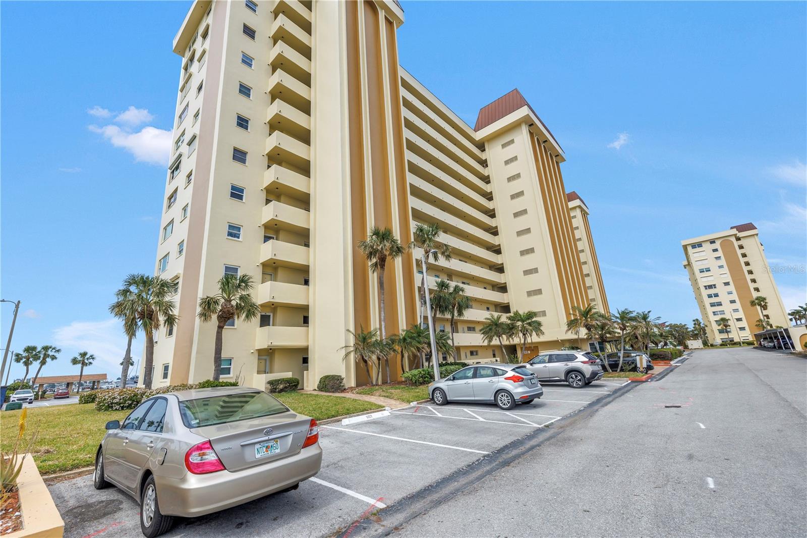 4550 COVE CIR #408, ST PETERSBURG, FL, 33708