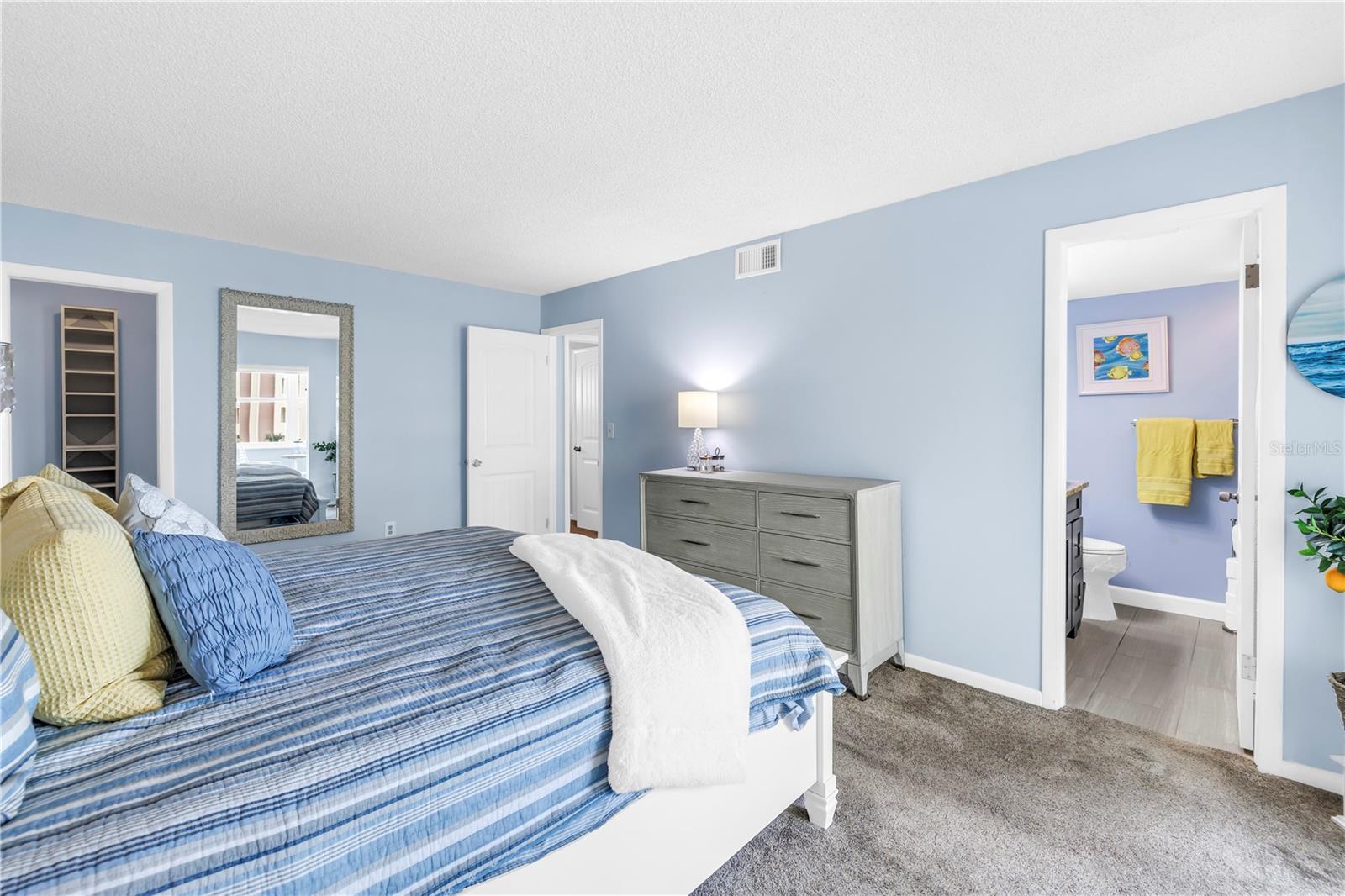 4550 COVE CIR #408, ST PETERSBURG, FL, 33708