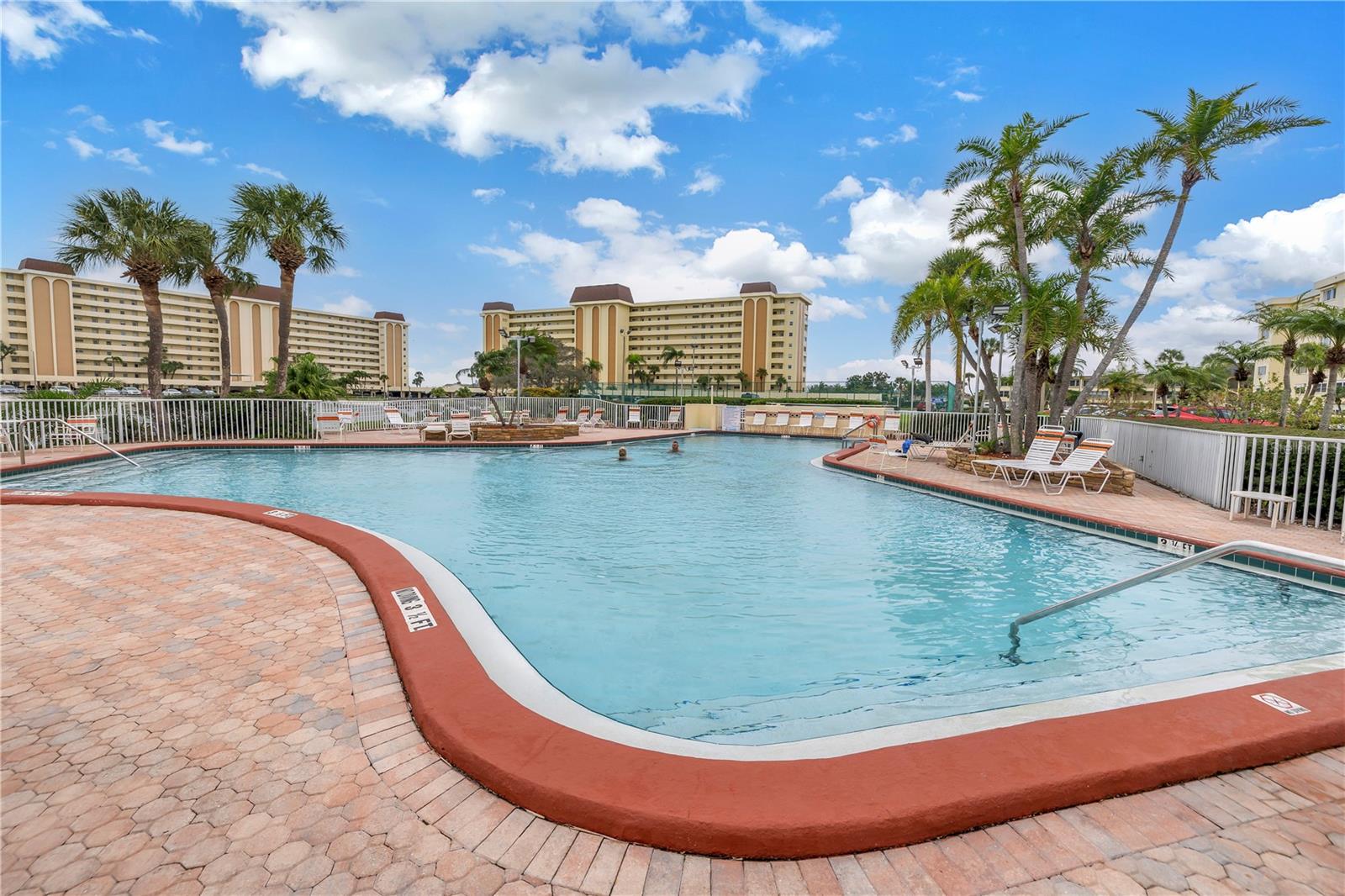 4550 COVE CIR #408, ST PETERSBURG, FL, 33708