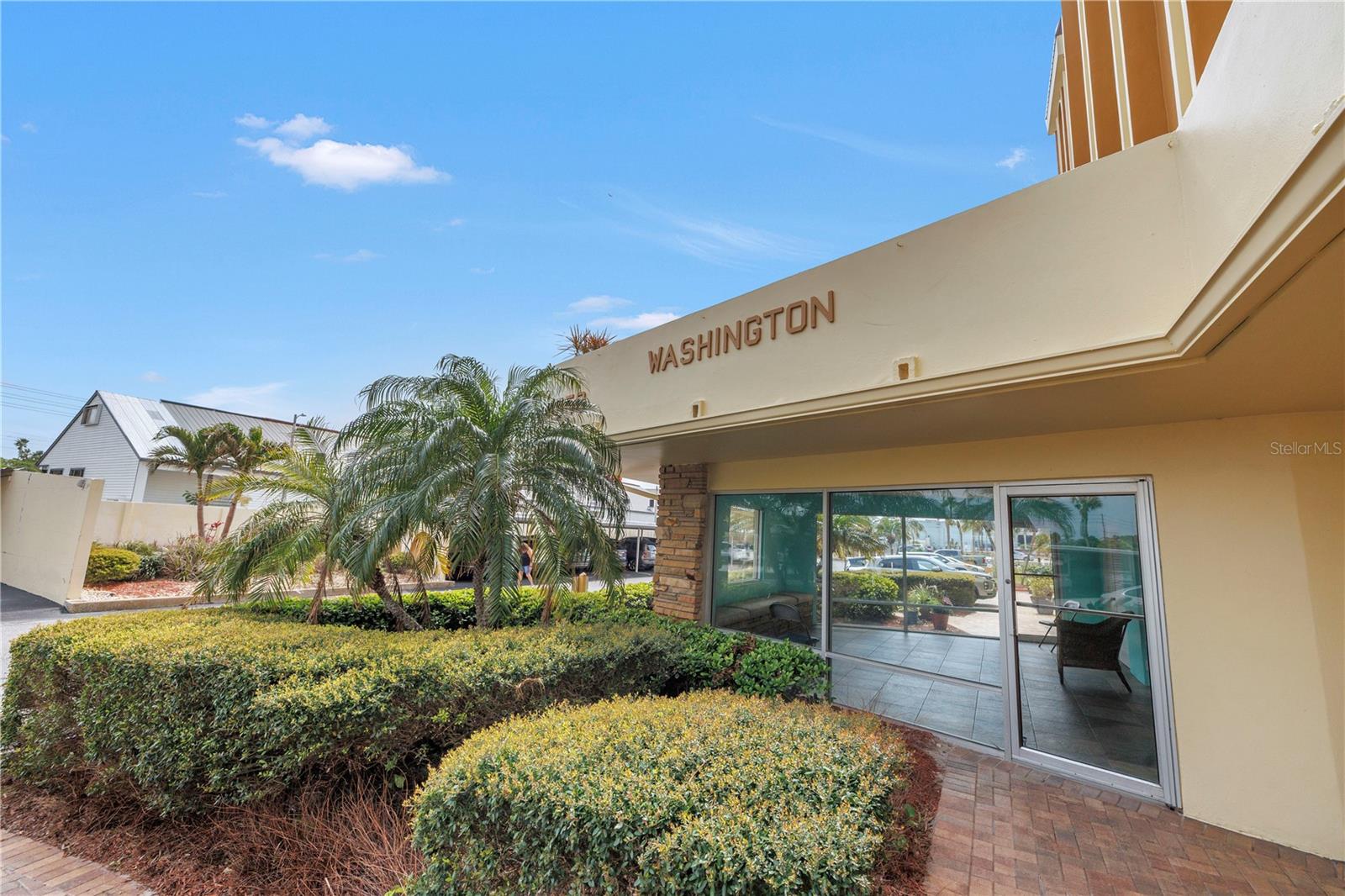 4550 COVE CIR #408, ST PETERSBURG, FL, 33708