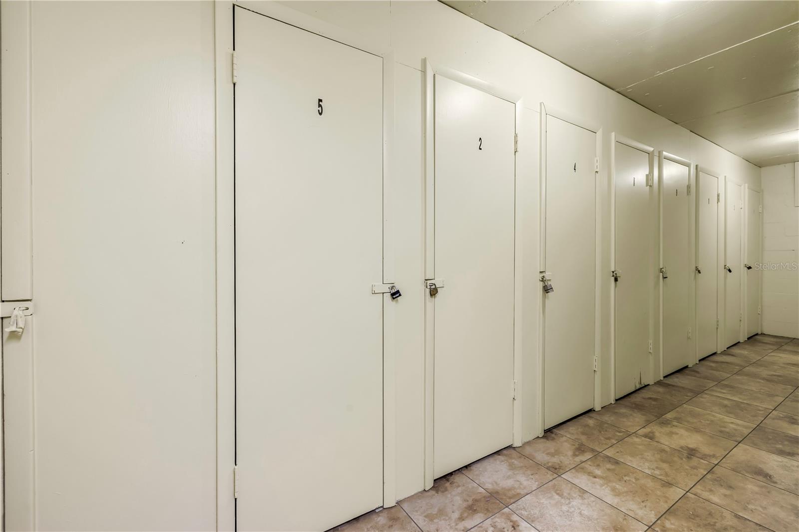 4550 COVE CIR #408, ST PETERSBURG, FL, 33708