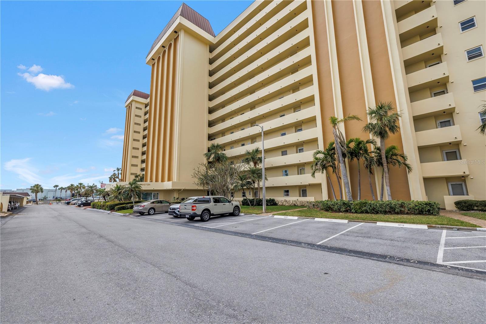 4550 COVE CIR #408, ST PETERSBURG, FL, 33708