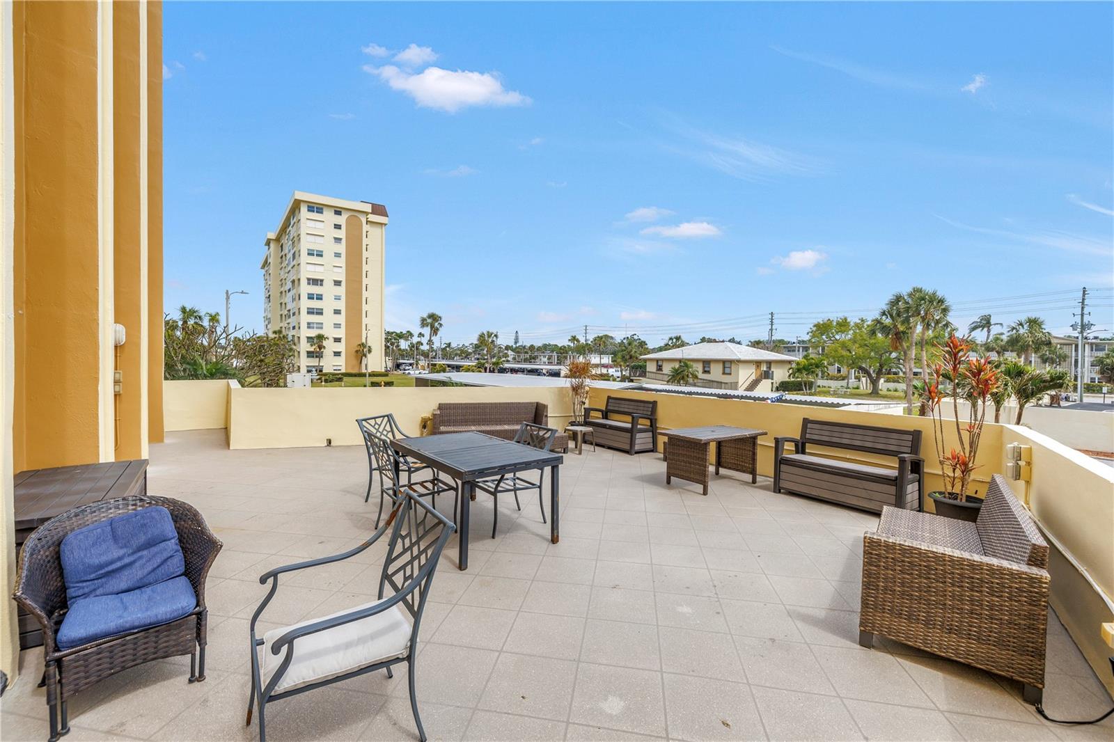 4550 COVE CIR #408, ST PETERSBURG, FL, 33708