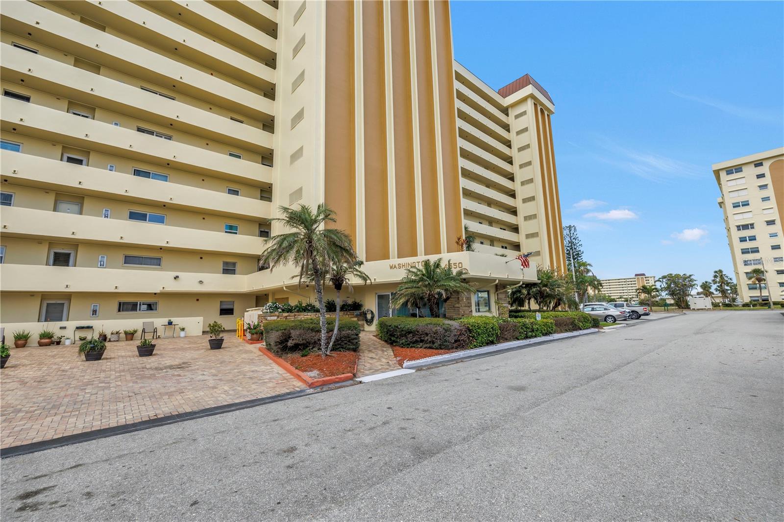 4550 COVE CIR #408, ST PETERSBURG, FL, 33708