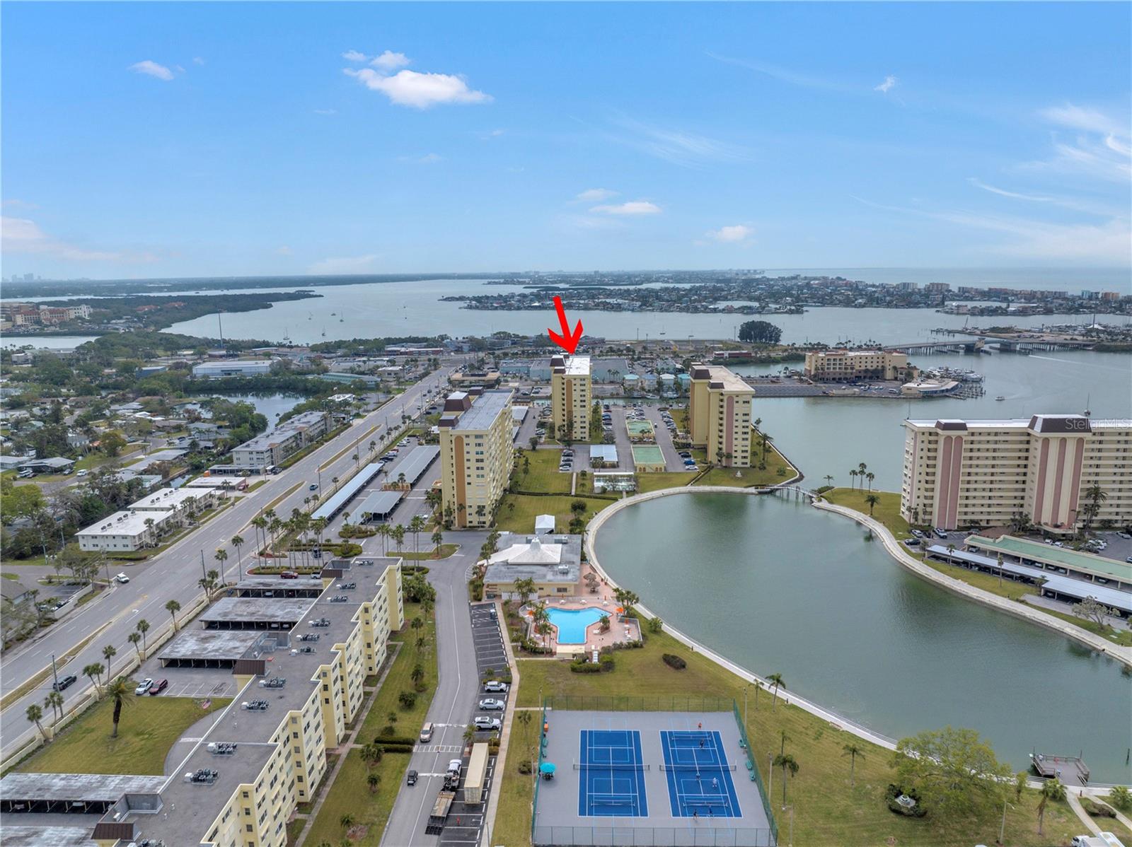 4550 COVE CIR #408, ST PETERSBURG, FL, 33708