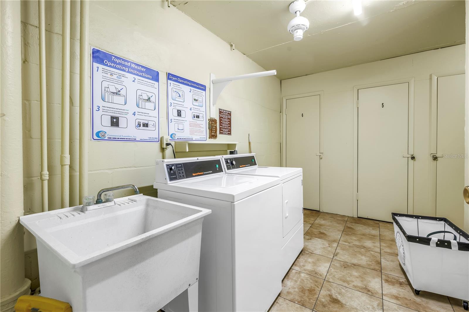 4550 COVE CIR #408, ST PETERSBURG, FL, 33708
