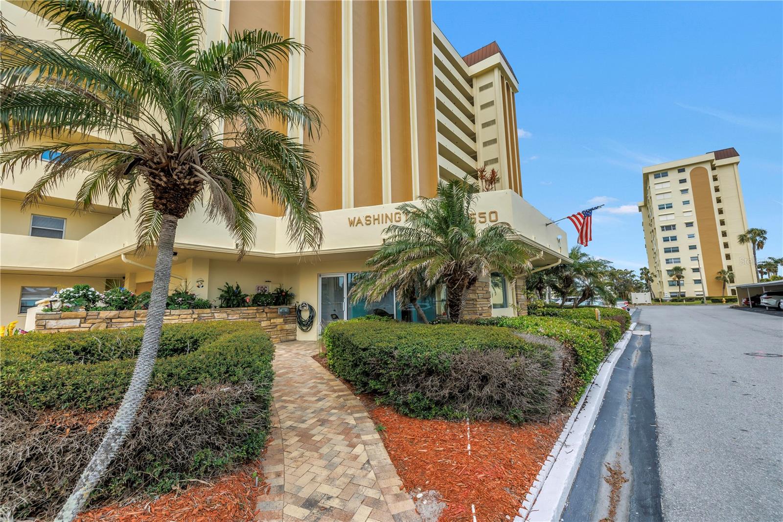 4550 COVE CIR #408, ST PETERSBURG, FL, 33708