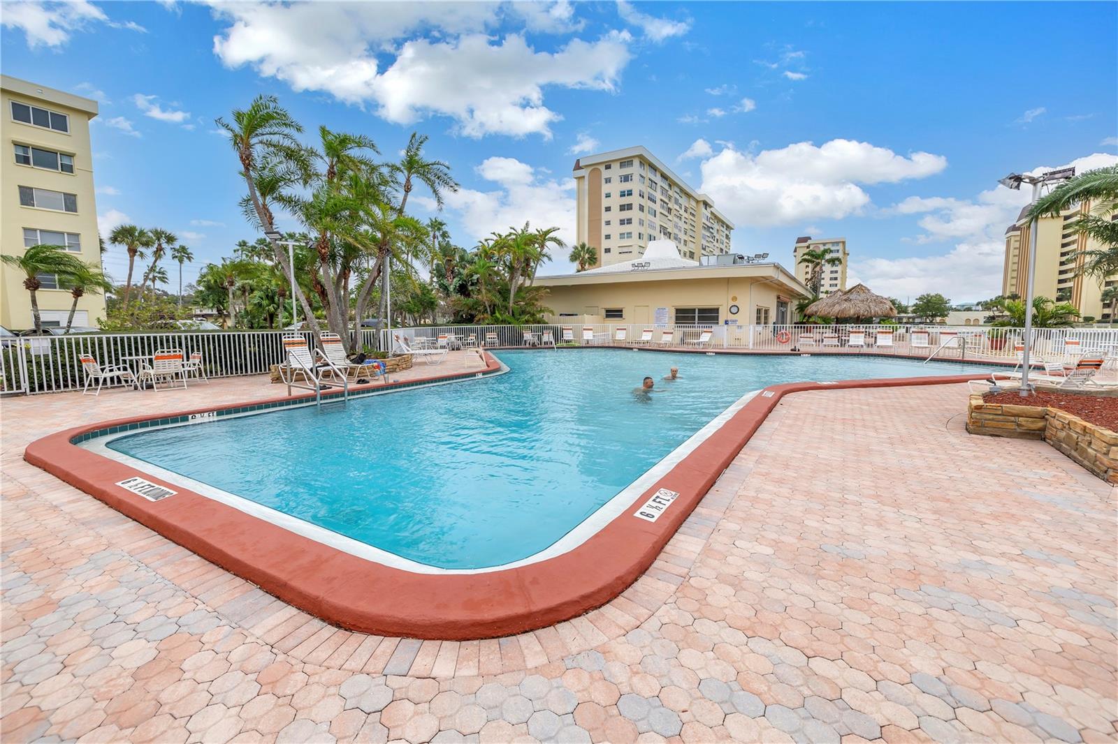 4550 COVE CIR #408, ST PETERSBURG, FL, 33708
