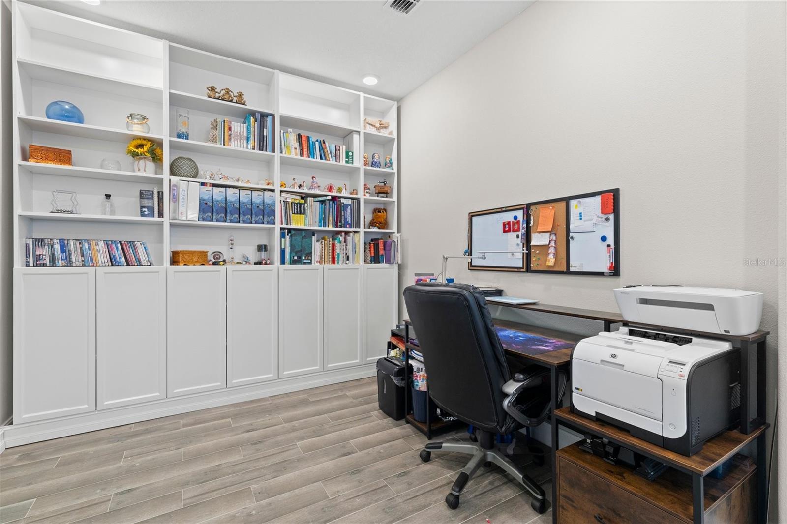 4600 LAGONA LN, WESLEY CHAPEL, FL, 33543