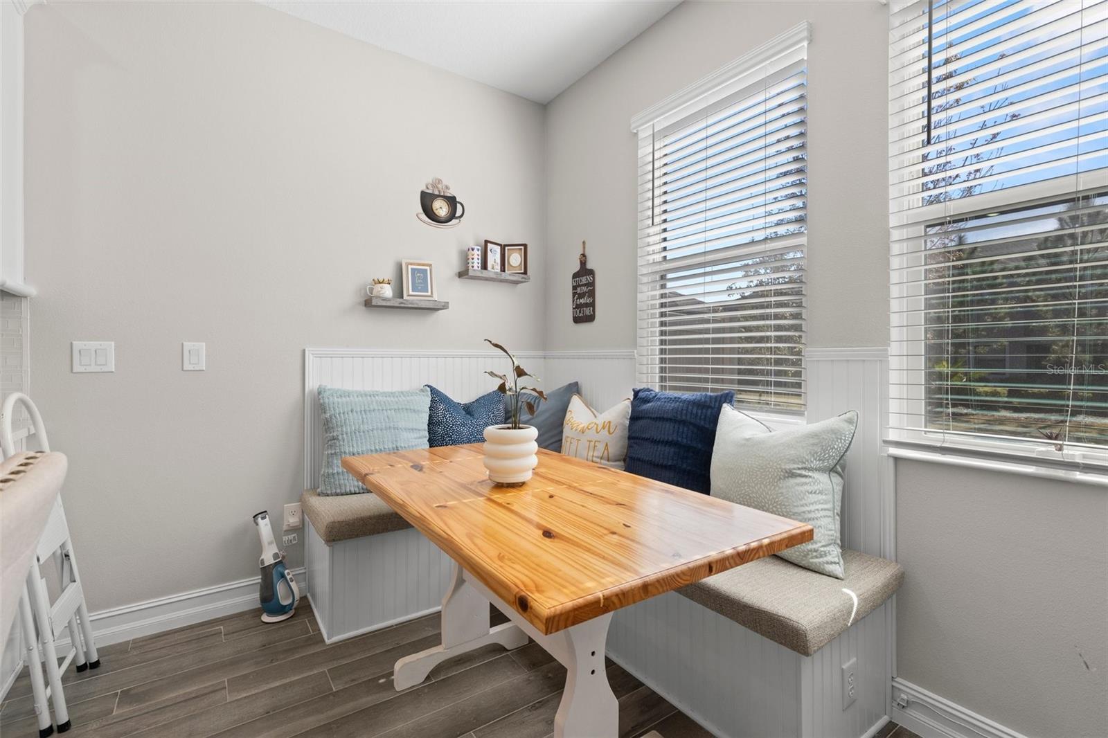 4600 LAGONA LN, WESLEY CHAPEL, FL, 33543