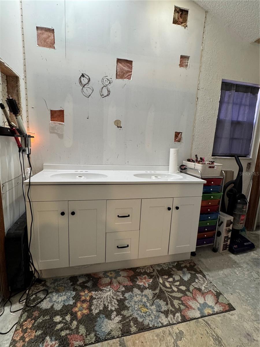 324 BONITA RD, DEBARY, FL, 32713