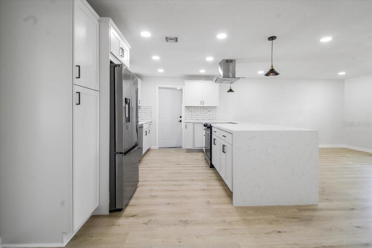 1924 SKY DR, CLEARWATER, FL, 33755