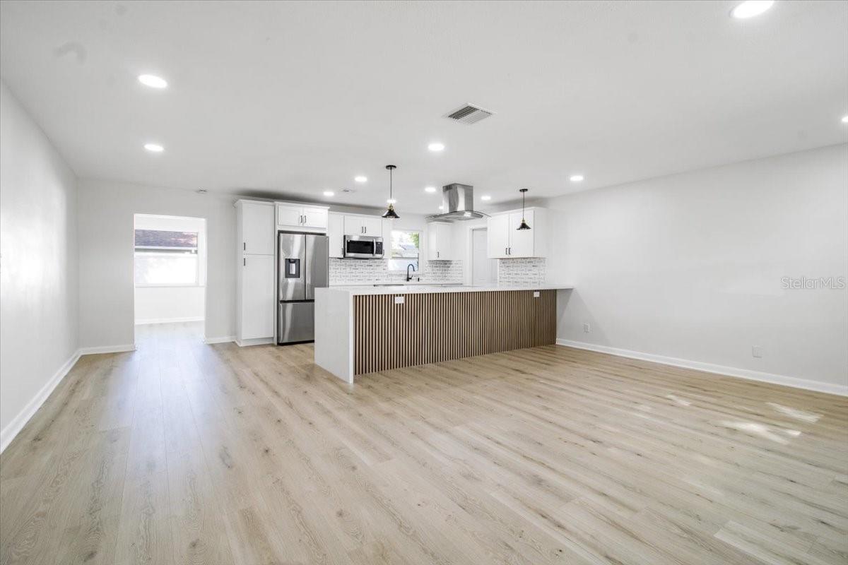 1924 SKY DR, CLEARWATER, FL, 33755