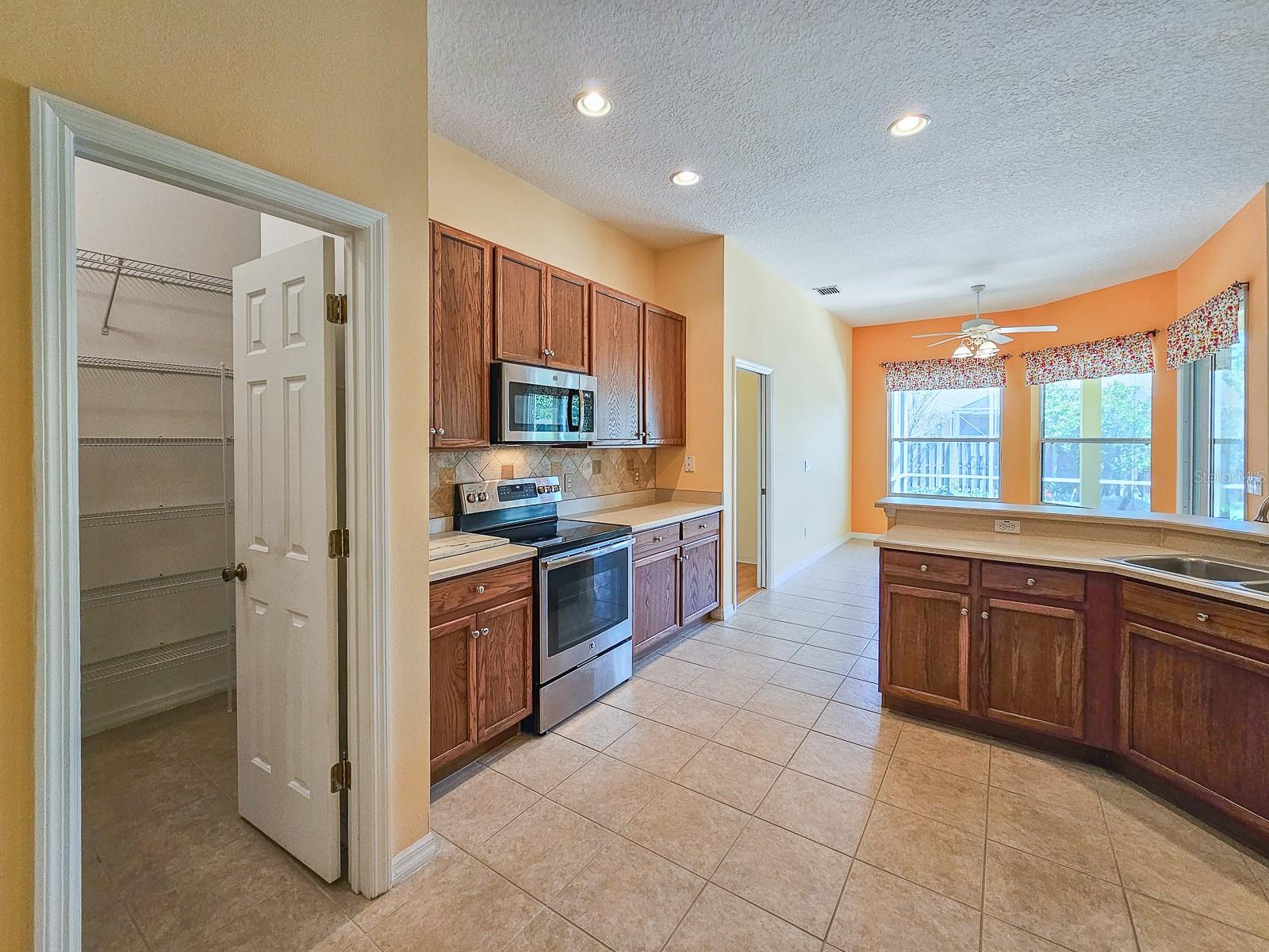 16 LAKE SUCCESS DR, PALM COAST, FL, 32137