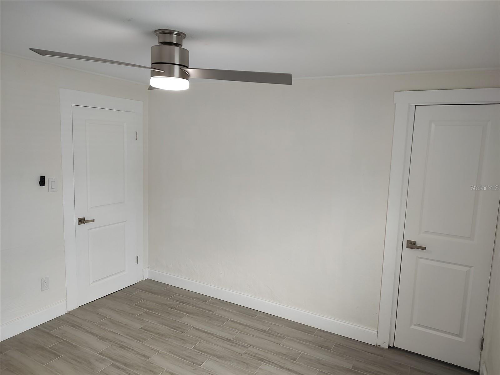 301 MYSTIC LAKE DR N, ST PETERSBURG, FL, 33702