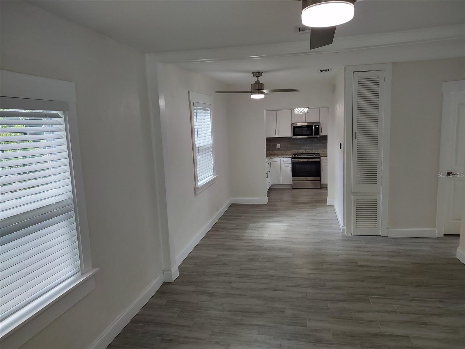 301 MYSTIC LAKE DR N, ST PETERSBURG, FL, 33702