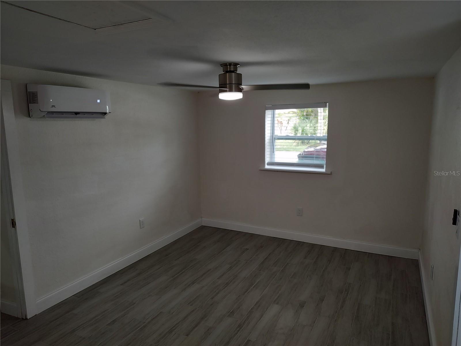 301 MYSTIC LAKE DR N, ST PETERSBURG, FL, 33702