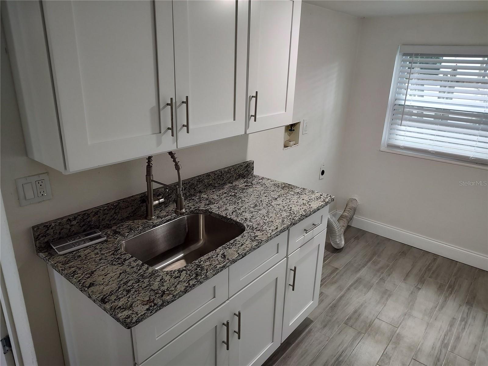 301 MYSTIC LAKE DR N, ST PETERSBURG, FL, 33702