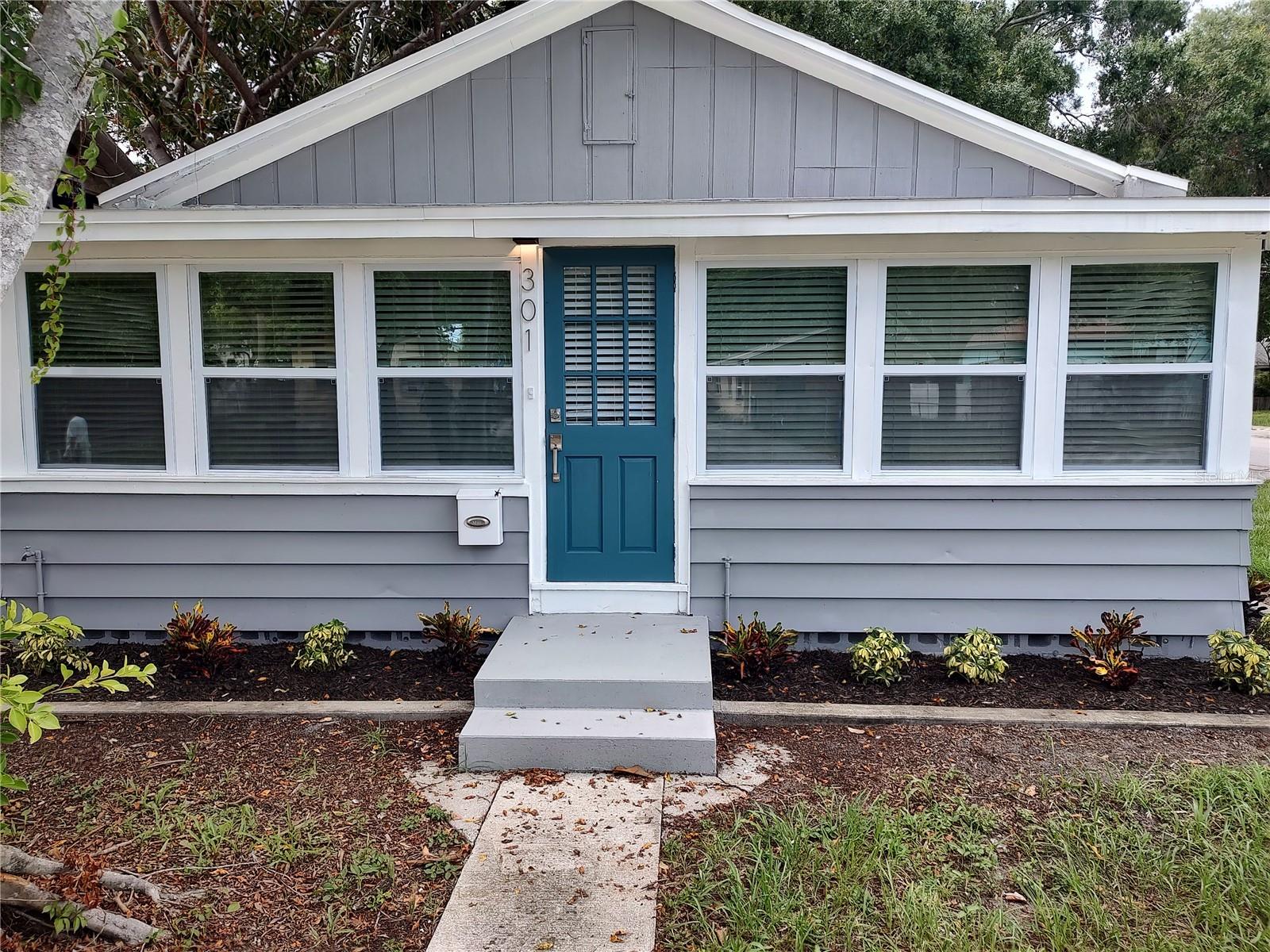 301 MYSTIC LAKE DR N, ST PETERSBURG, FL, 33702