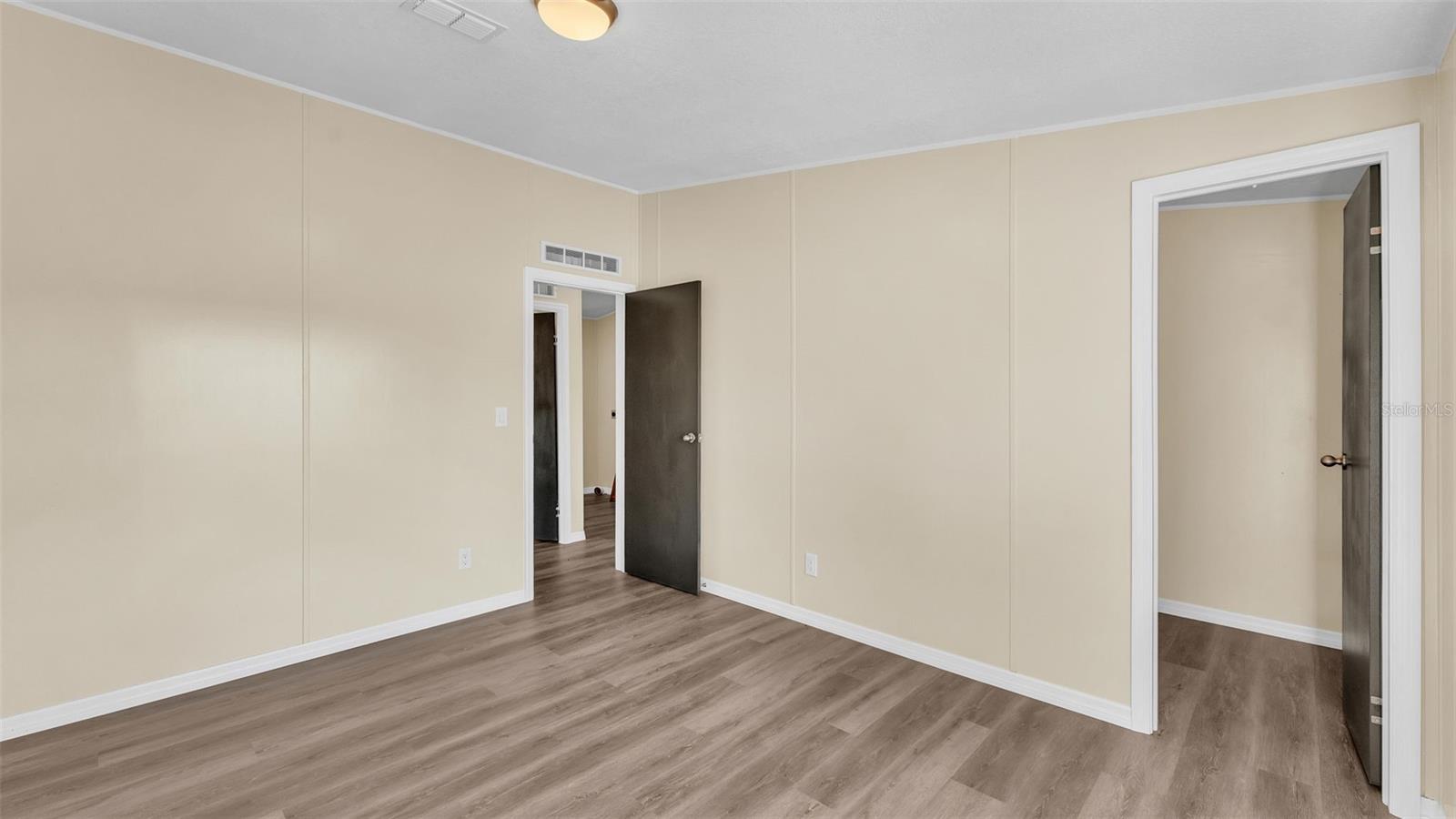 3002 MIDWAY RD, PLANT CITY, FL, 33565