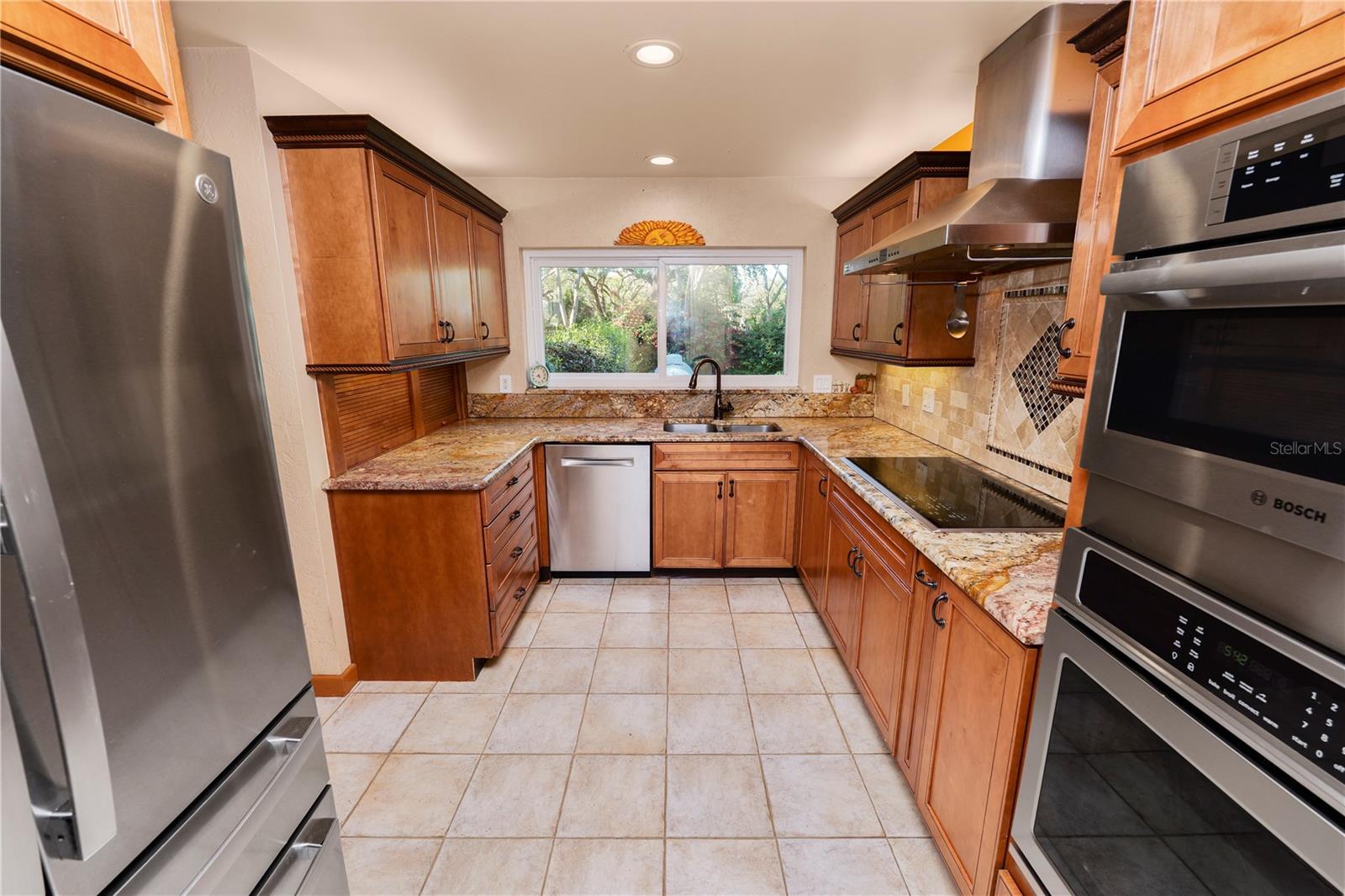 5502 IKE SMITH RD, PLANT CITY, FL, 33565
