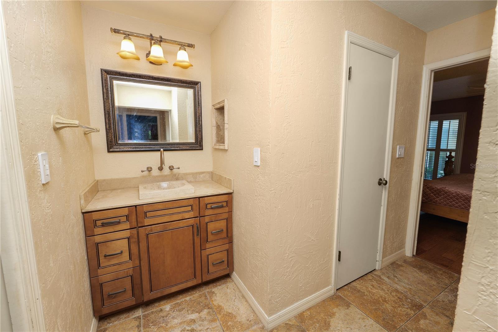 5502 IKE SMITH RD, PLANT CITY, FL, 33565
