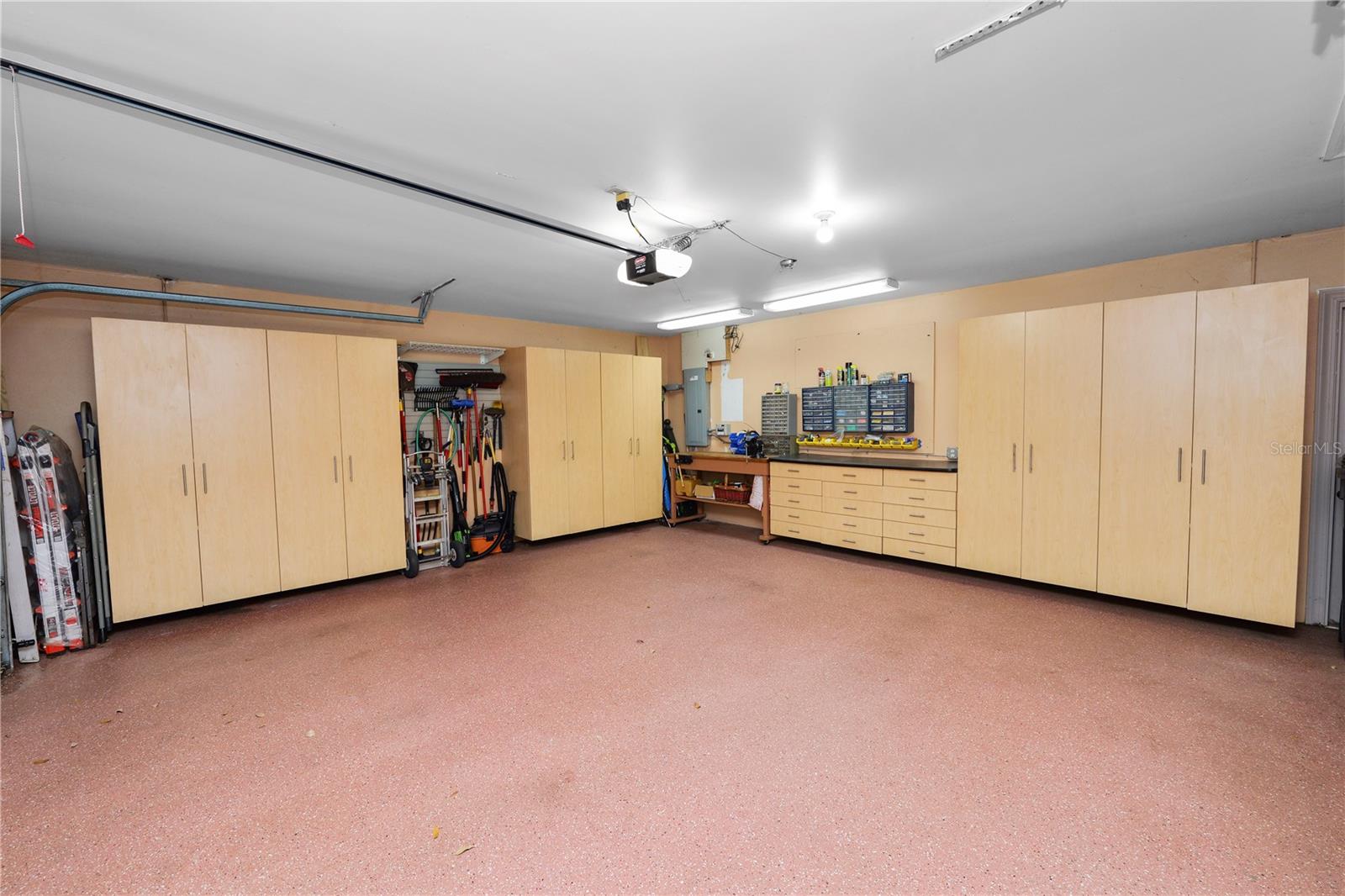 5502 IKE SMITH RD, PLANT CITY, FL, 33565