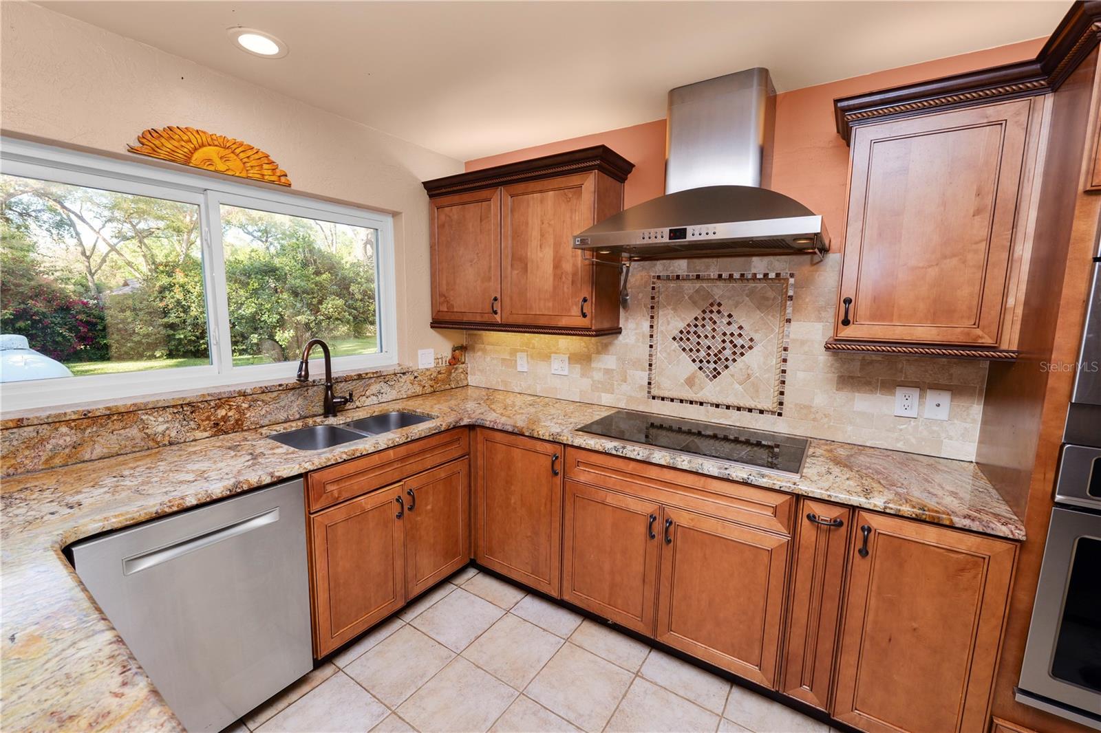 5502 IKE SMITH RD, PLANT CITY, FL, 33565