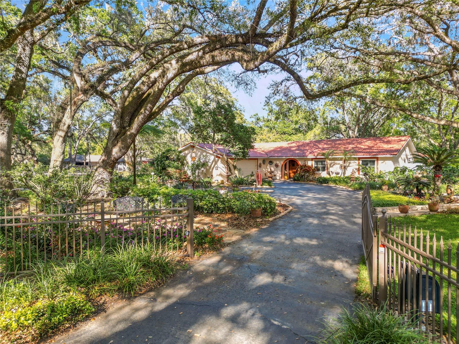 5502 IKE SMITH RD, PLANT CITY, FL, 33565