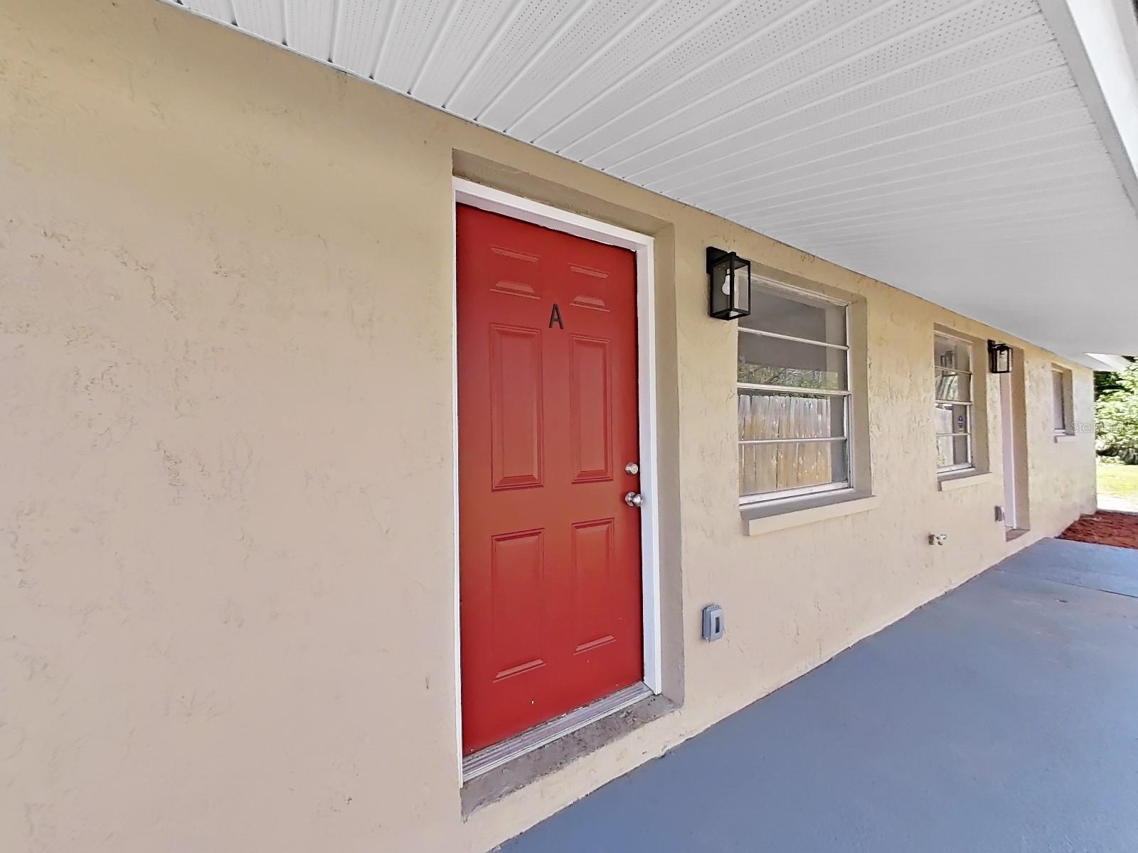 10404 HERSHEY RD, THONOTOSASSA, FL, 33592