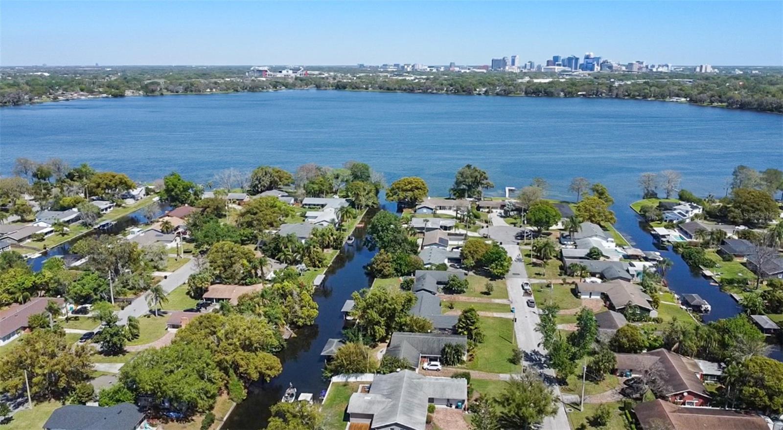 2601 WINDWARD CT, ORLANDO, FL, 32805