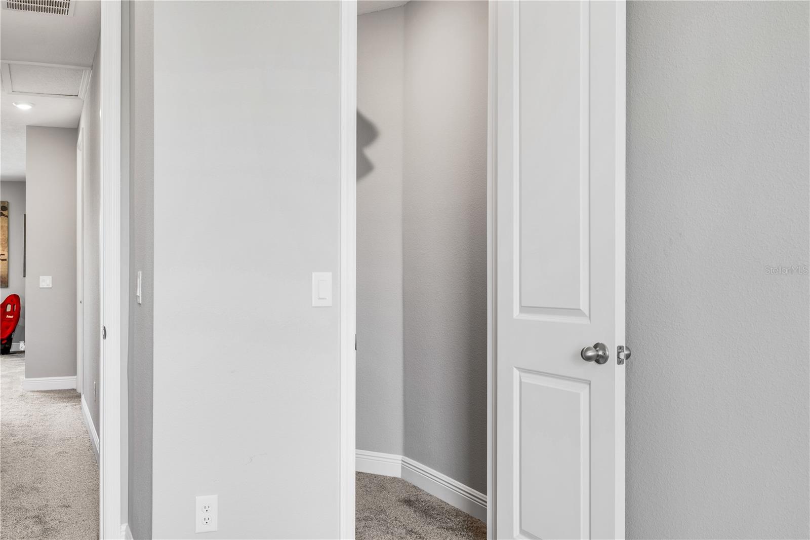 8384 LUDINGTON CIR, ORLANDO, FL, 32836