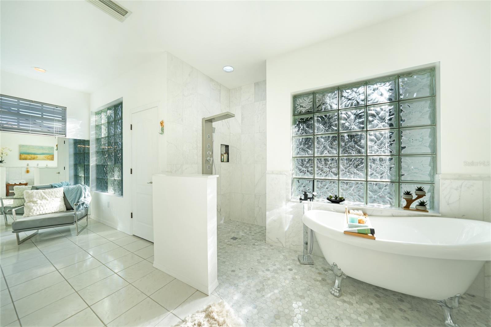 1065 HARBOUR GLEN PL, PUNTA GORDA, FL, 33983