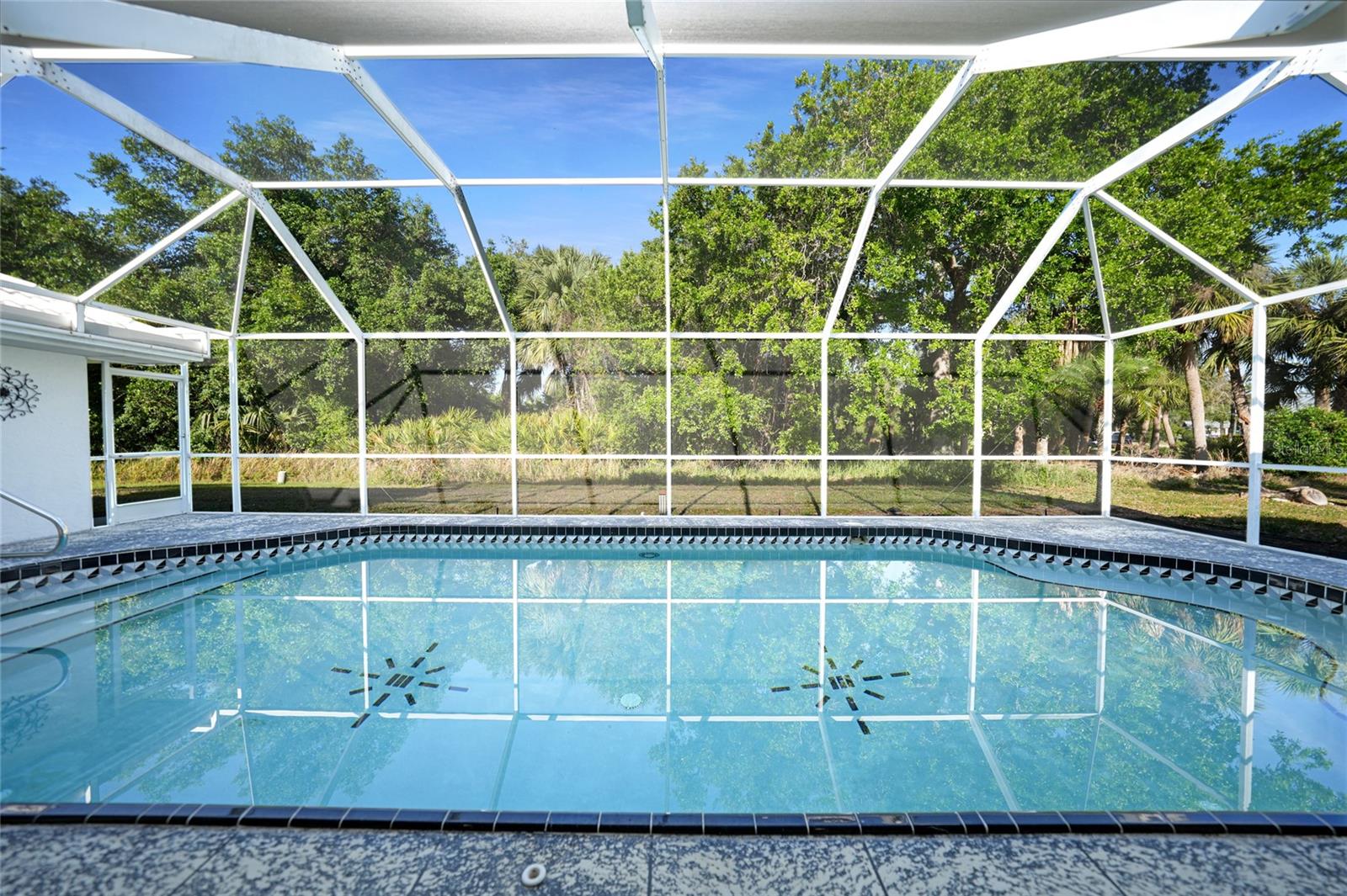 1065 HARBOUR GLEN PL, PUNTA GORDA, FL, 33983