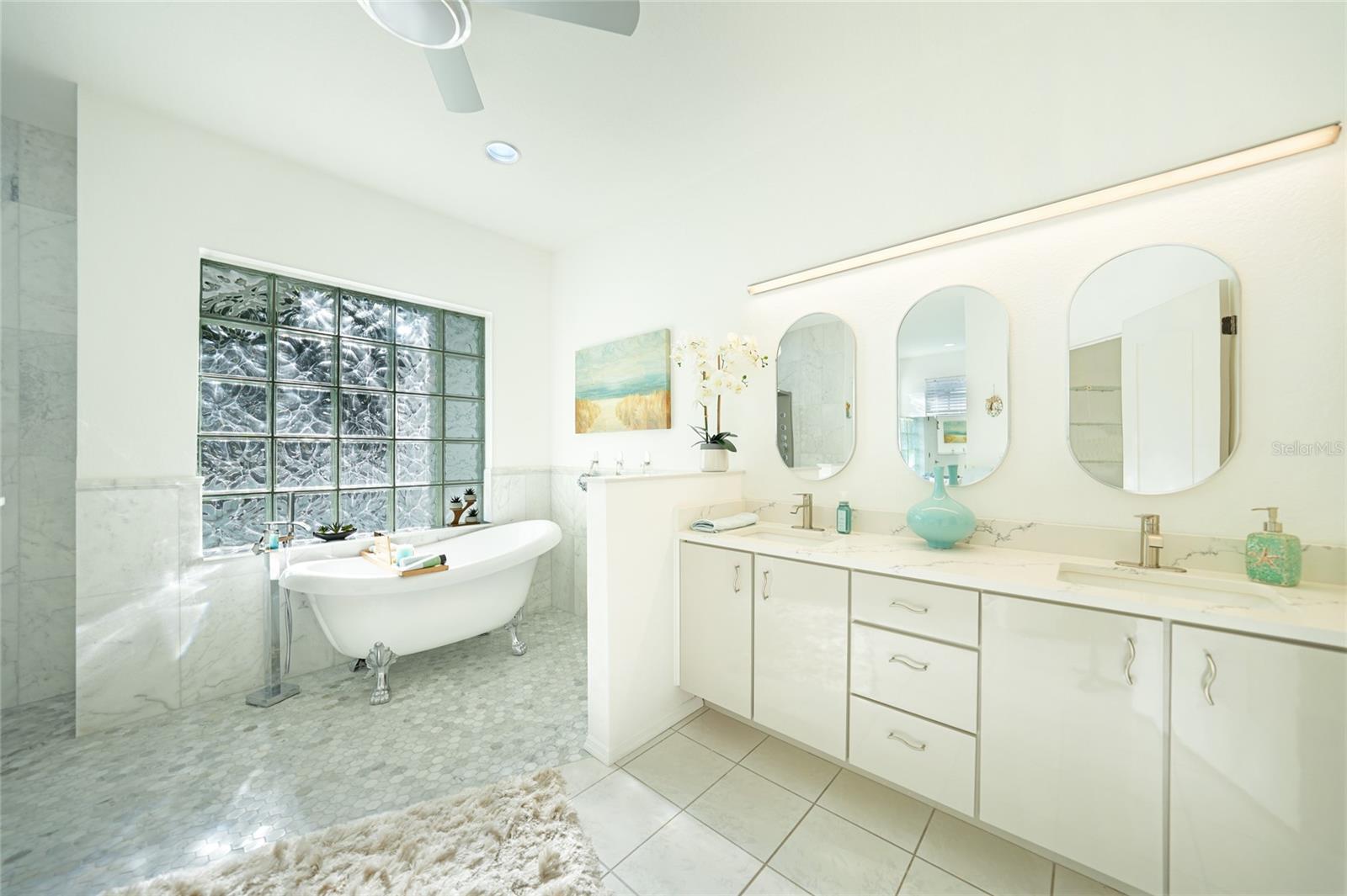 1065 HARBOUR GLEN PL, PUNTA GORDA, FL, 33983
