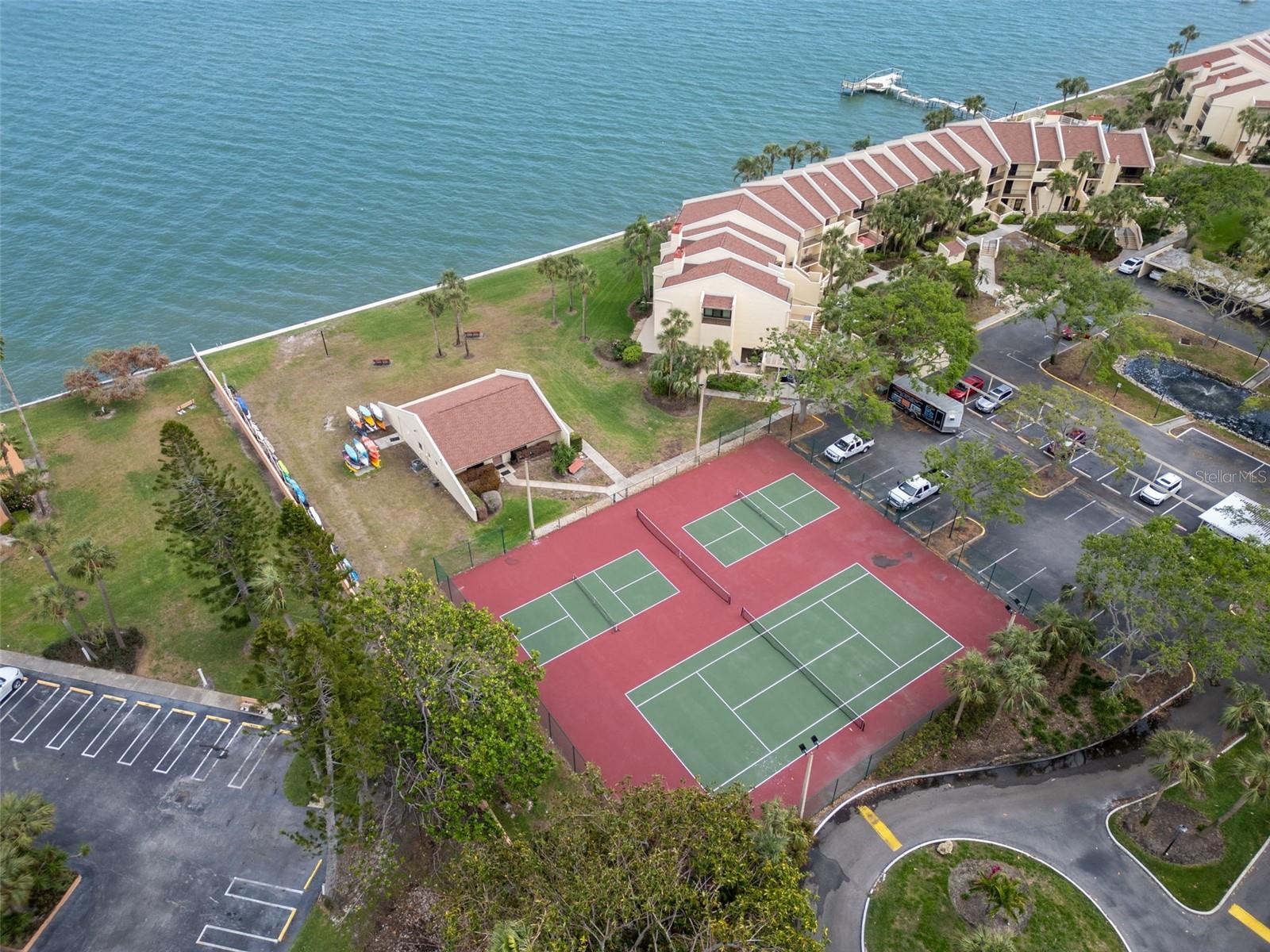 7550 SUNSHINE SKYWAY LN S #P11, ST PETERSBURG, FL, 33711