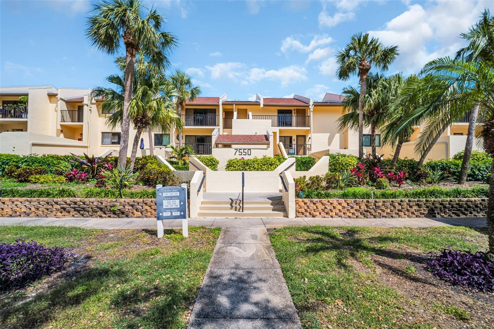 7550 SUNSHINE SKYWAY LN S #P11, ST PETERSBURG, FL, 33711