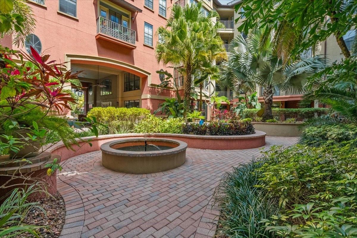 911 N ORANGE AVE #252, ORLANDO, FL, 32801