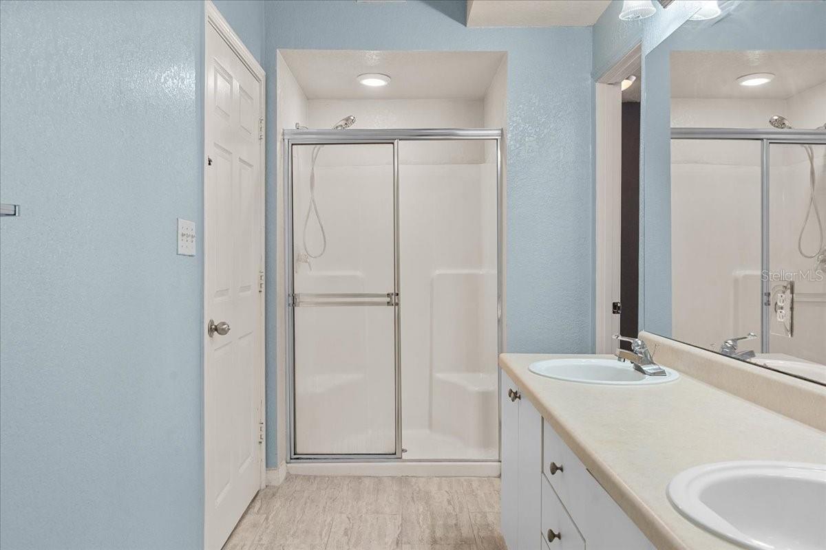 911 N ORANGE AVE #252, ORLANDO, FL, 32801