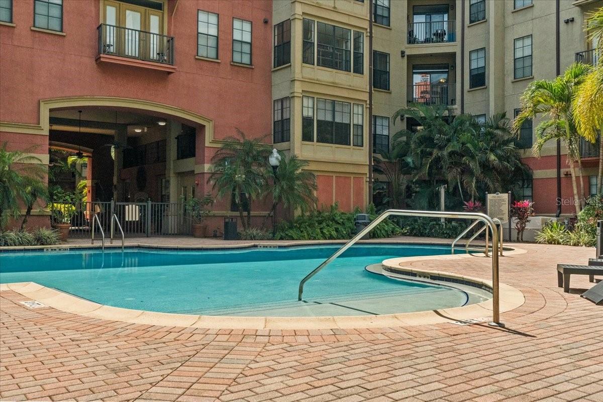 911 N ORANGE AVE #252, ORLANDO, FL, 32801