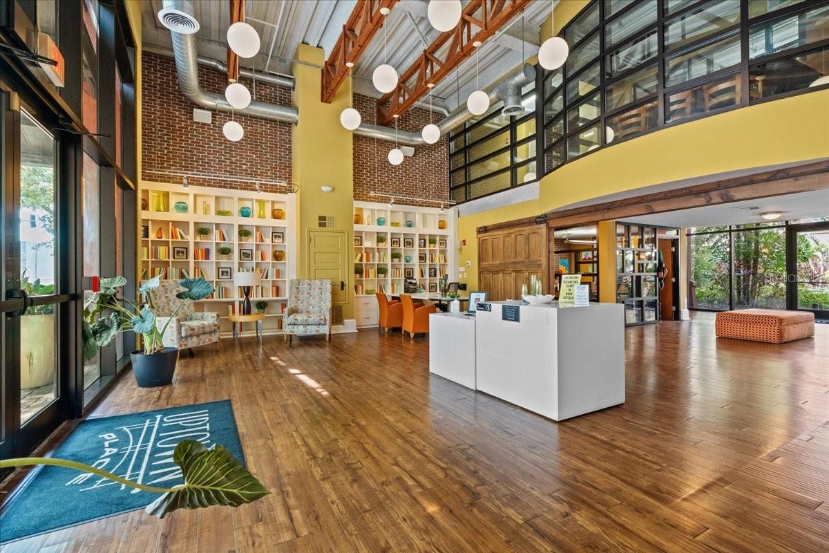 911 N ORANGE AVE #252, ORLANDO, FL, 32801