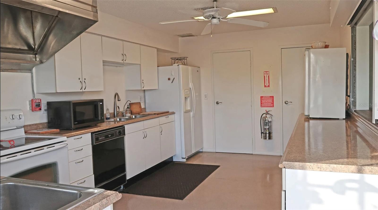 13495 NEWPORT AVE, PORT CHARLOTTE, FL, 33981