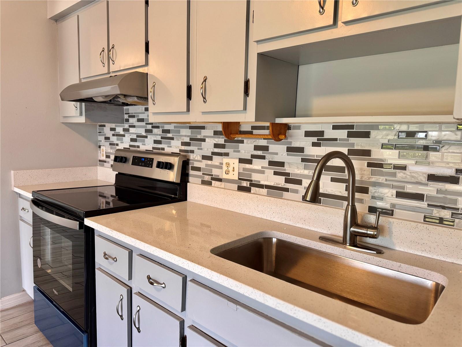 1232 ROMA CT, ORLANDO, FL, 32825