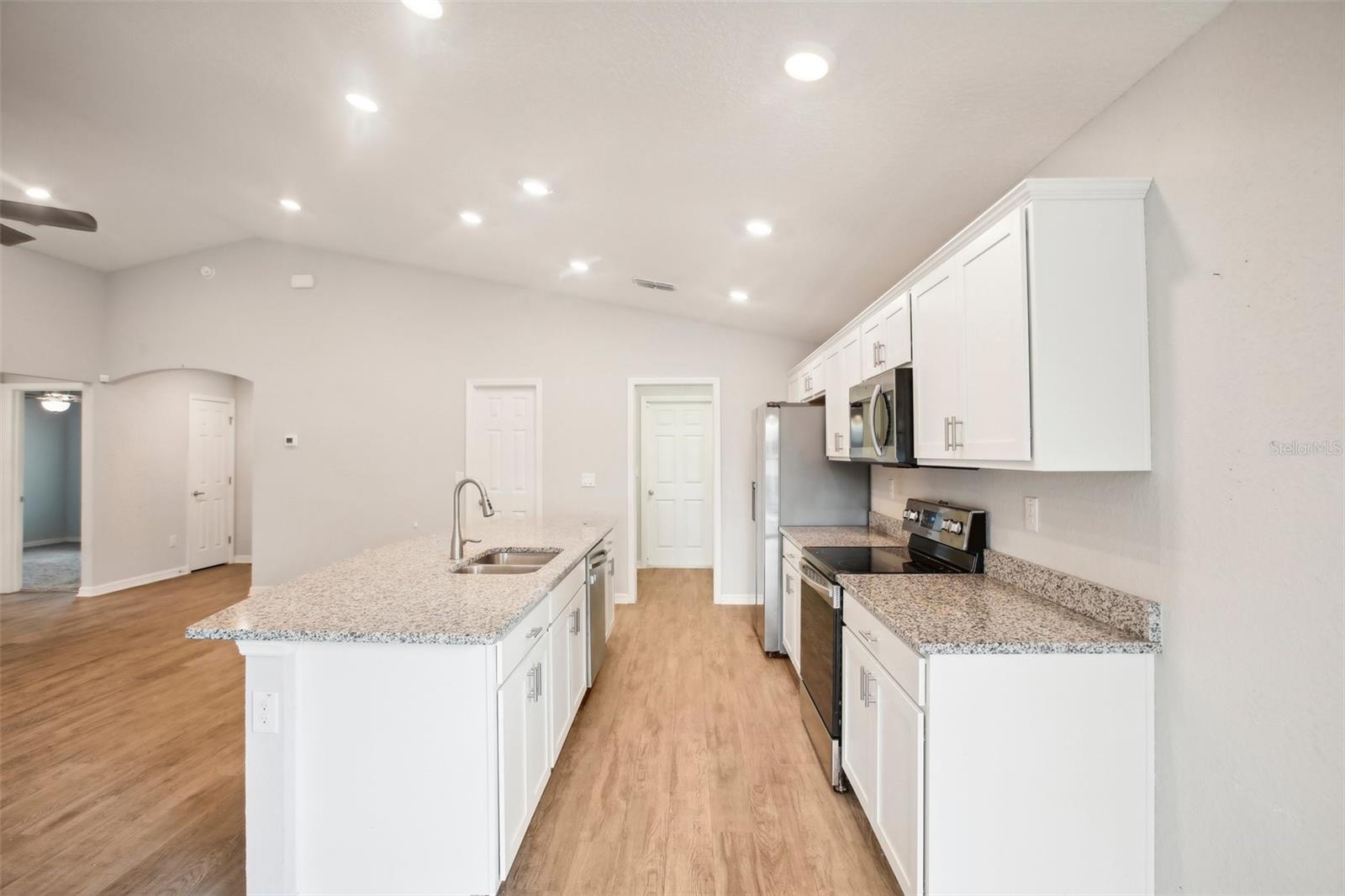 12100 STONE PINE ST, RIVERVIEW, FL, 33569