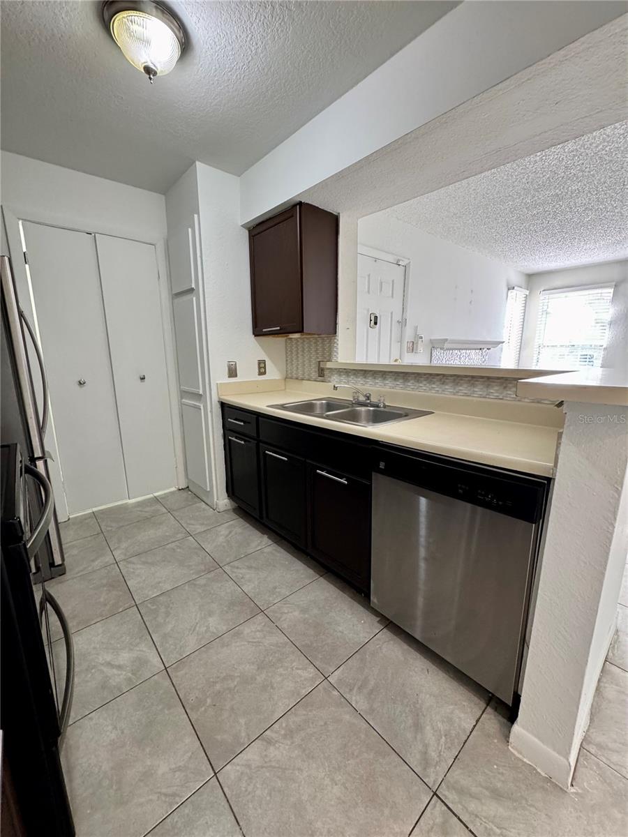 5501 ROSEBRIAR WAY #B105, ORLANDO, FL, 32822