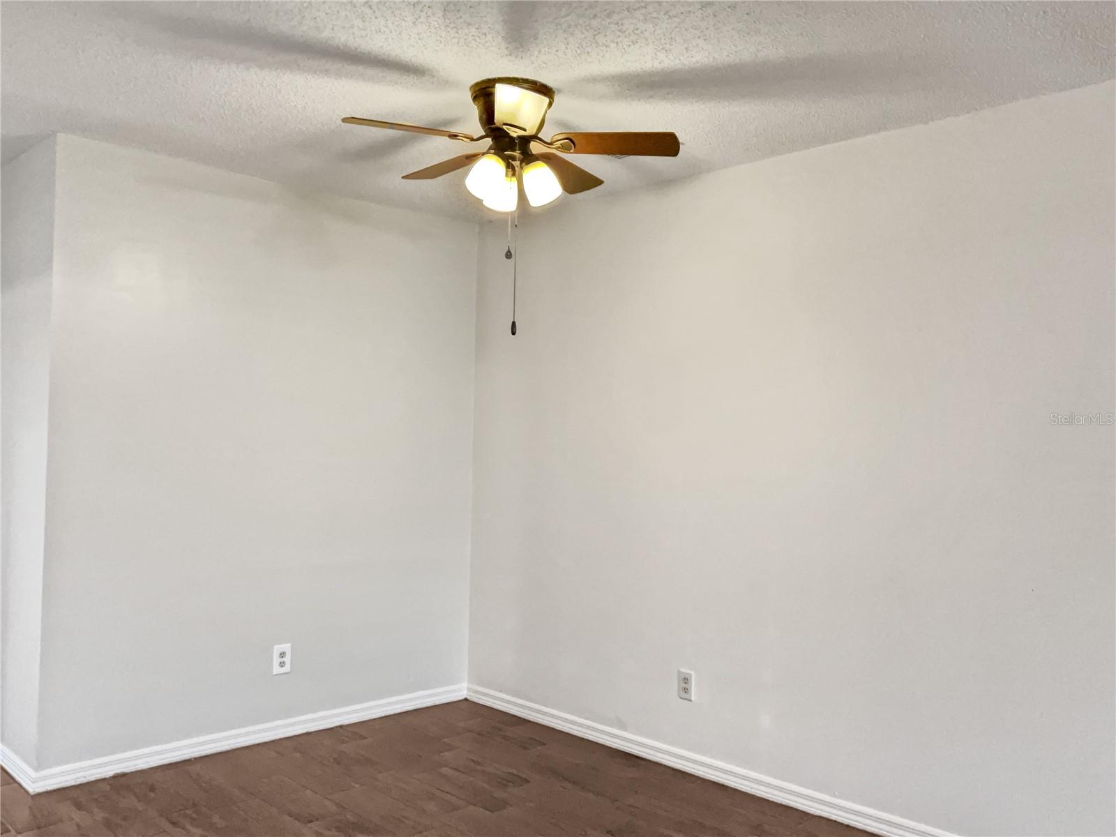 2106 MEADOWLARK LN, SUN CITY CENTER, FL, 33573