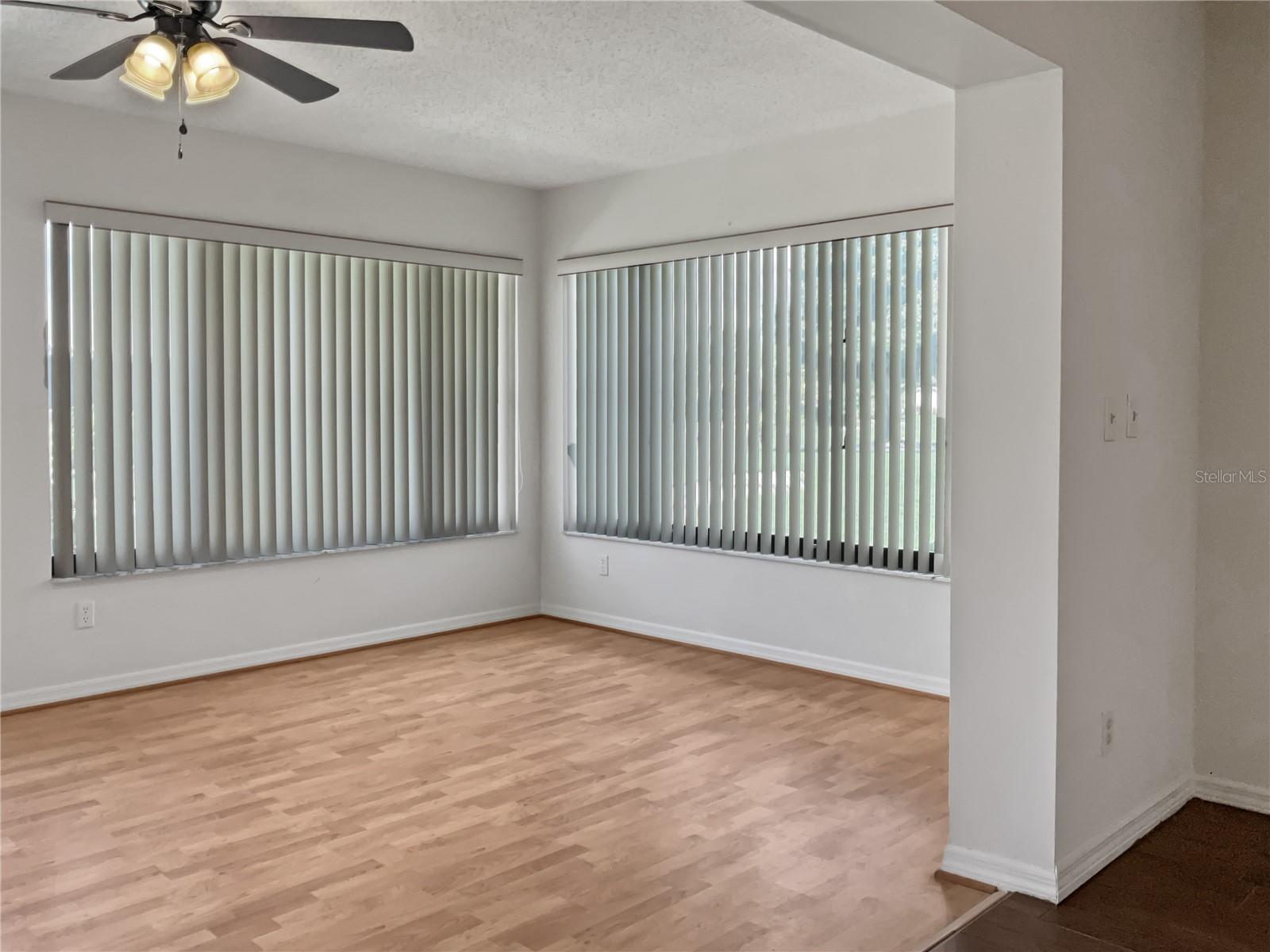 2106 MEADOWLARK LN, SUN CITY CENTER, FL, 33573