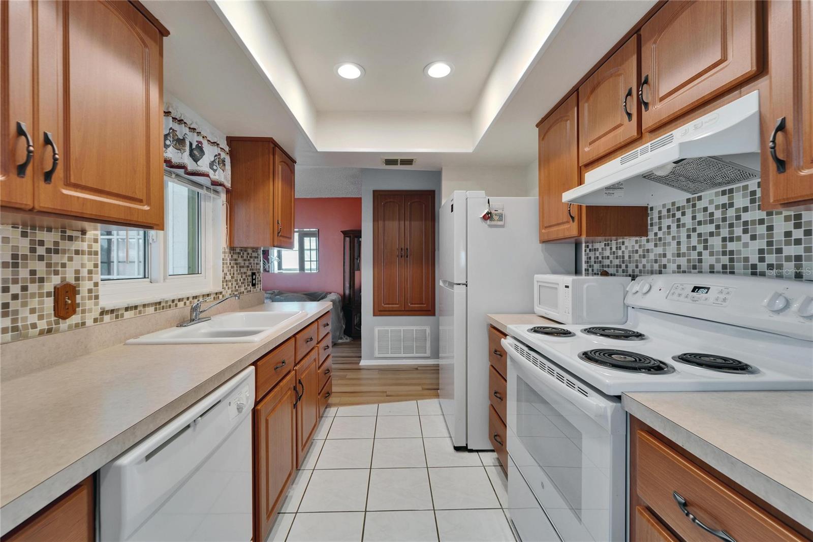 2624 TULIP TREE CIR, SEFFNER, FL, 33584