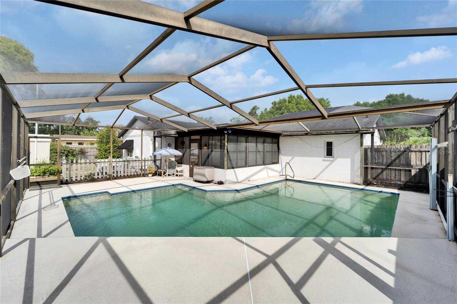 2624 TULIP TREE CIR, SEFFNER, FL, 33584